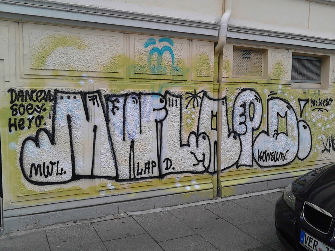 Graffiti Wall - Photo by orbit