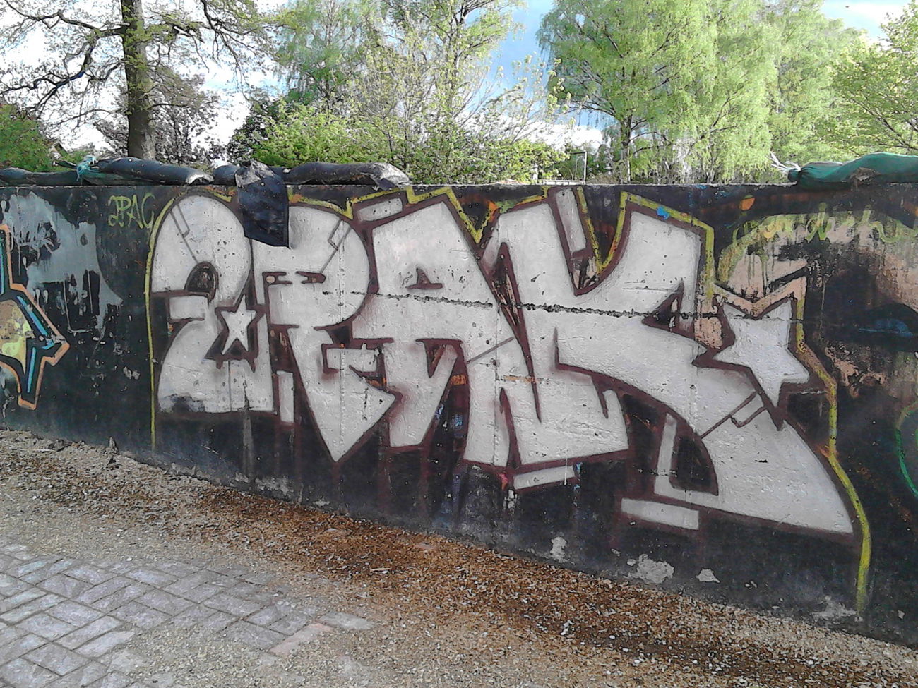 Graffiti Wall - Photo by orbit