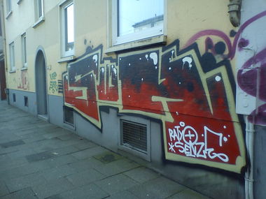 Graffiti Wall - Photo by orbit