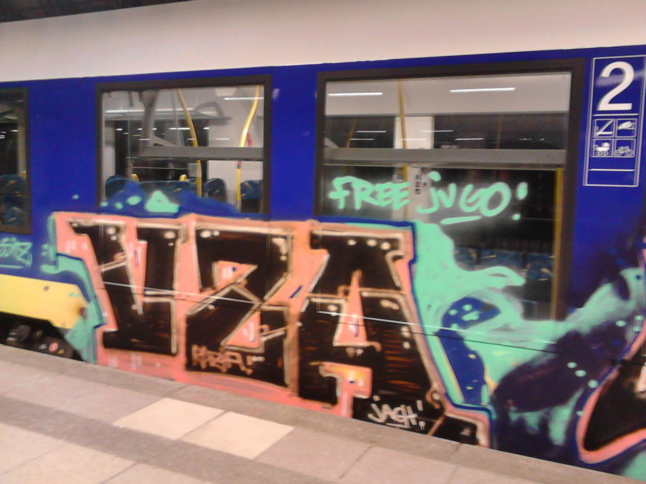 Graffiti Train - Photo by orbit