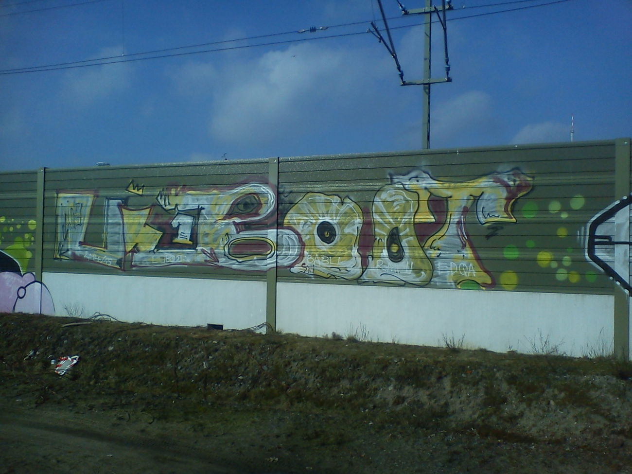 Graffiti Wall - Photo by orbit