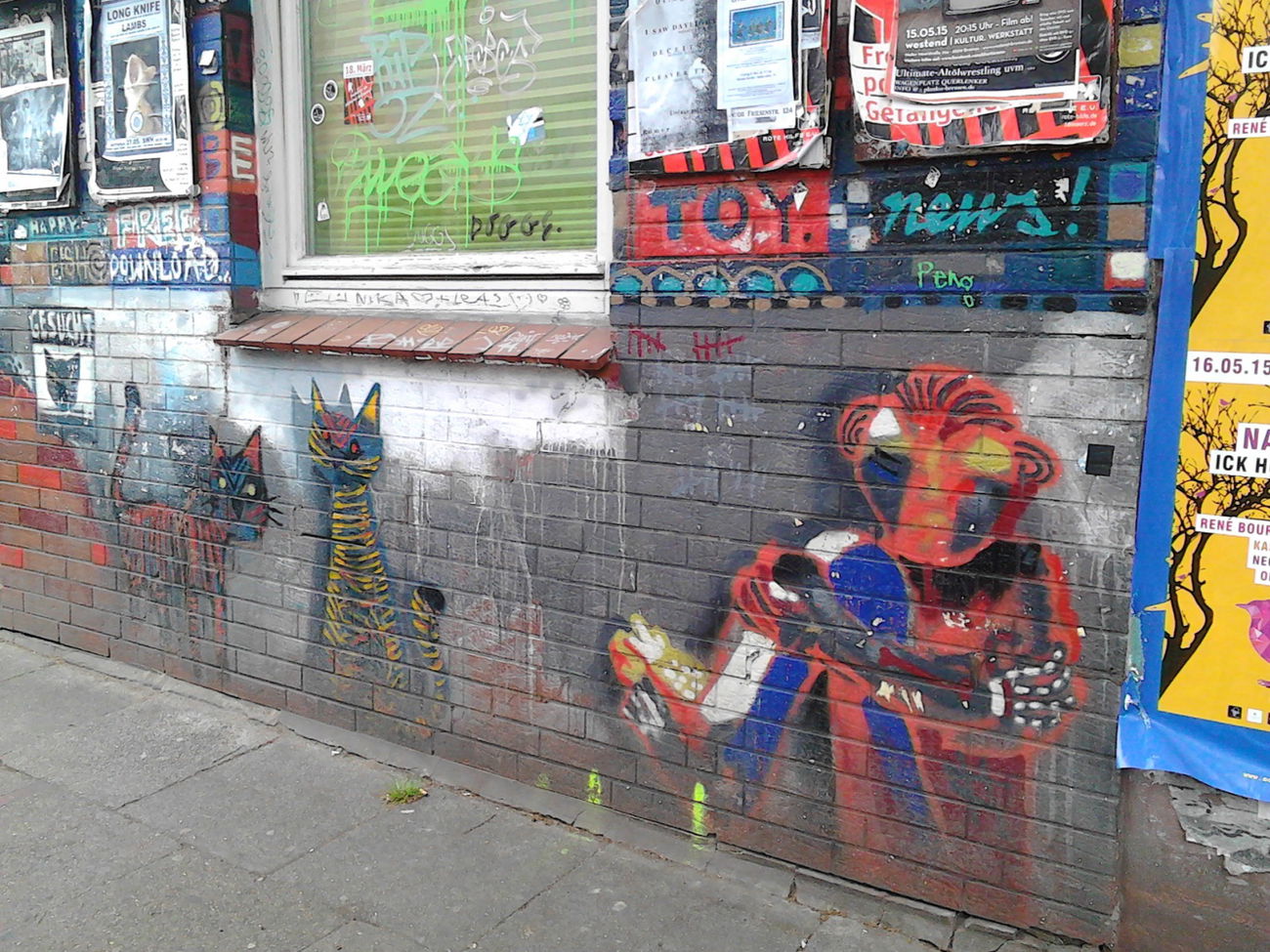 Graffiti Street Art - Photo by orbit