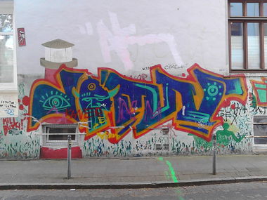 Graffiti Wall - Photo by orbit