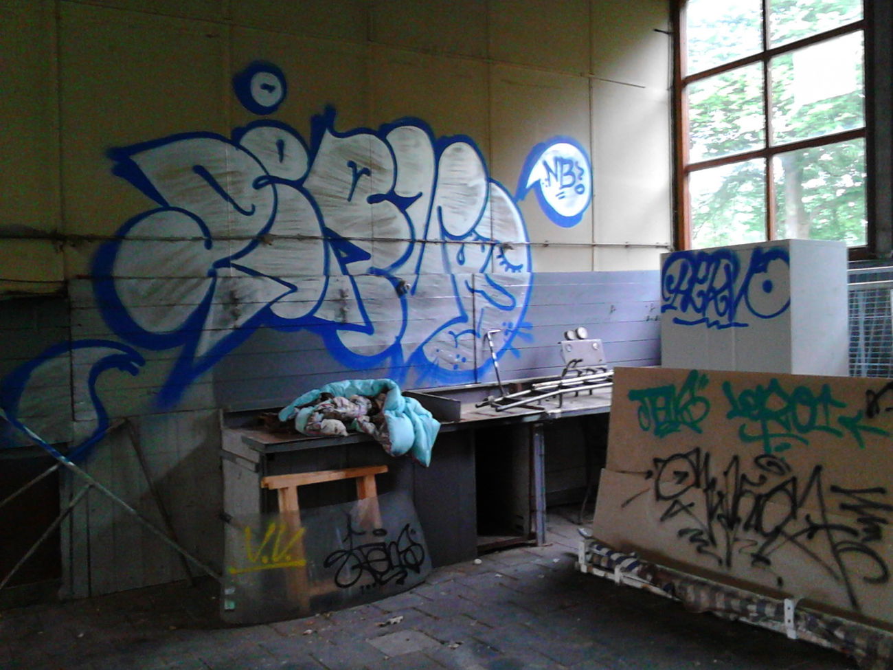 Graffiti Bombing - Photo by orbit