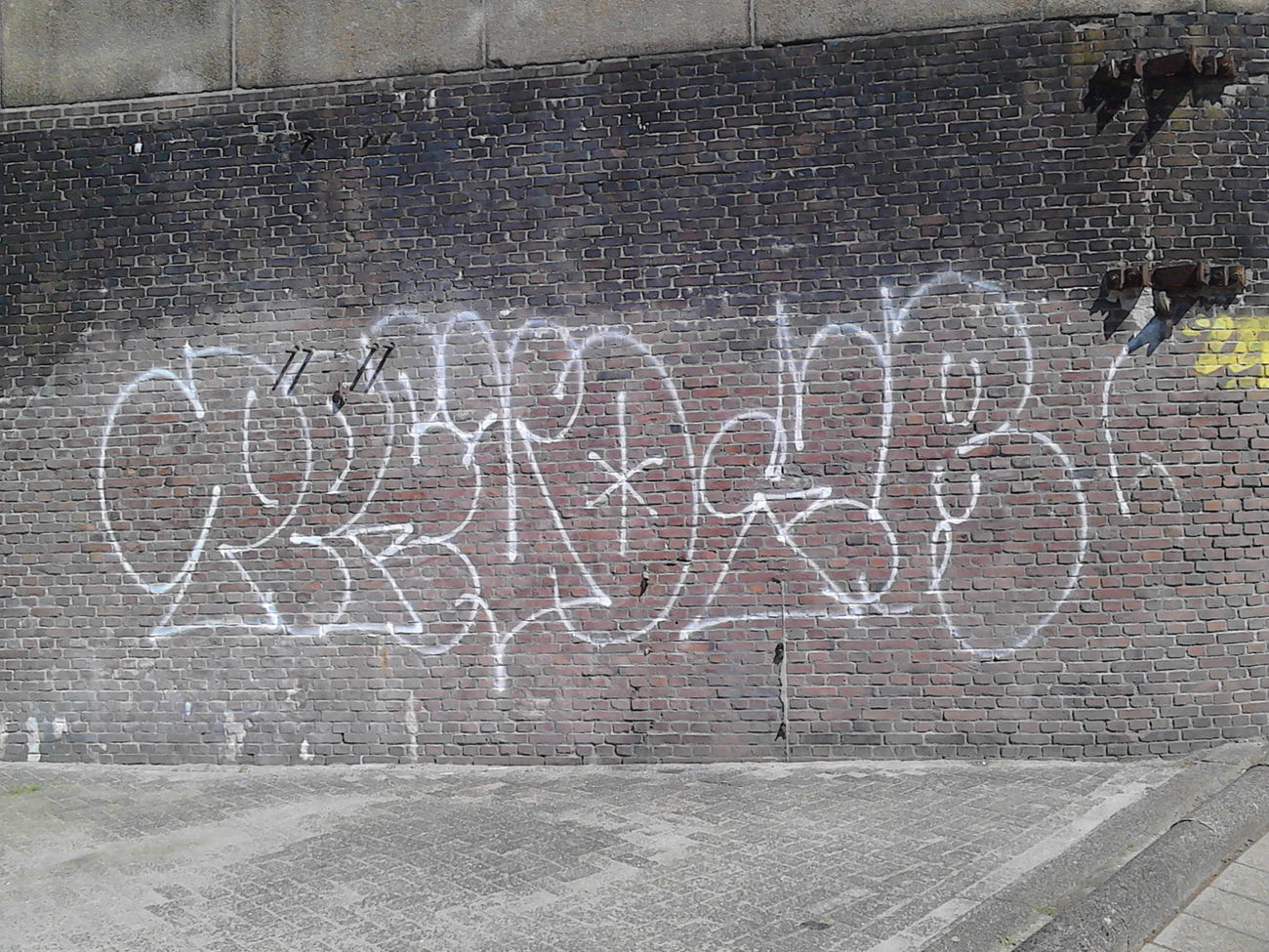 Graffiti Wall - Photo by orbit