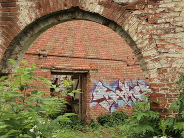 Graffiti Bombing - Photo by orsa (2013)