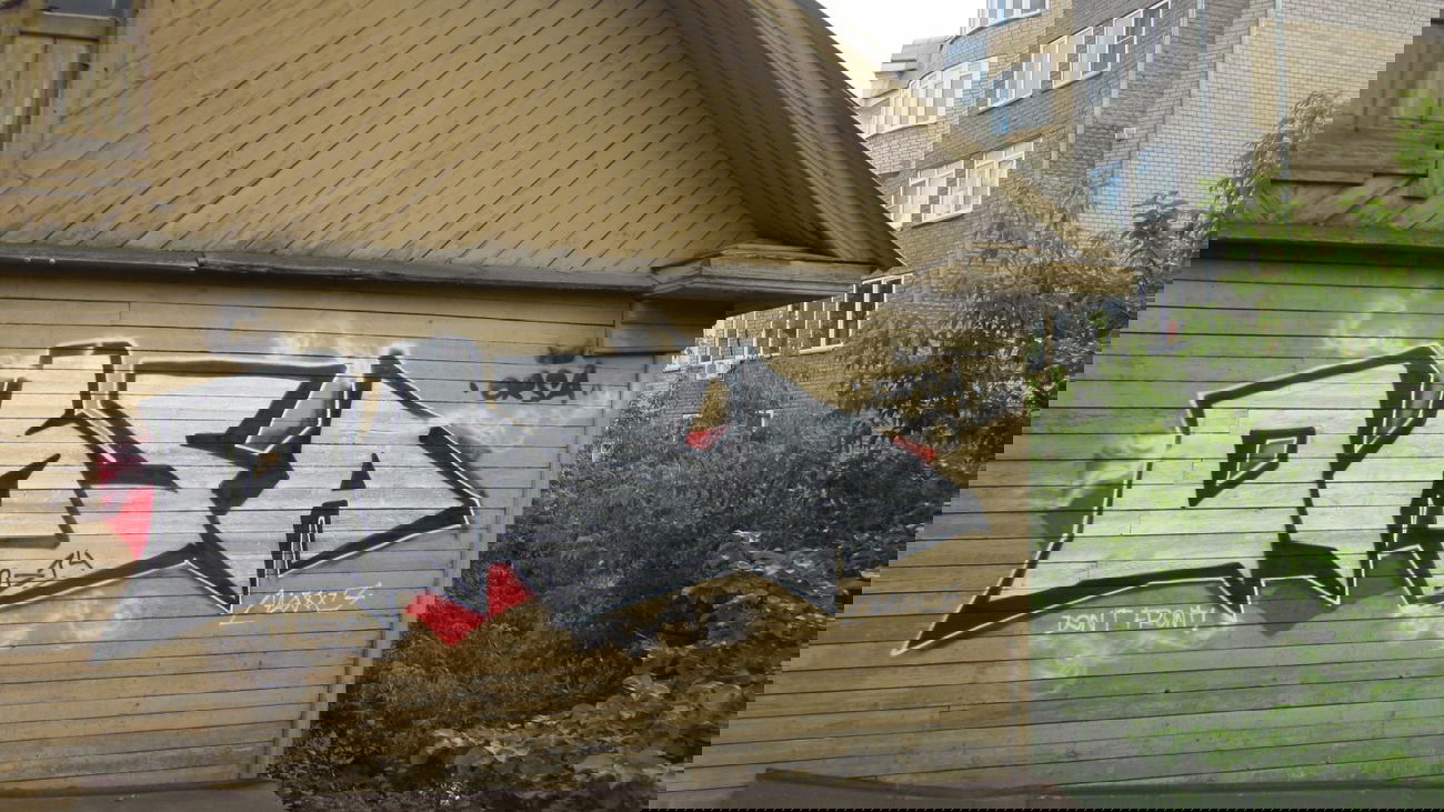 Graffiti Bombing - Photo by orsa