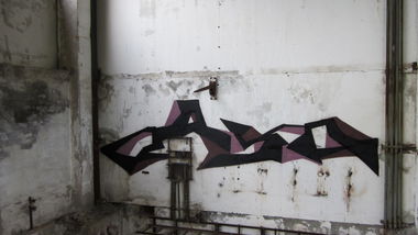 Graffiti Wall - Photo by orsa