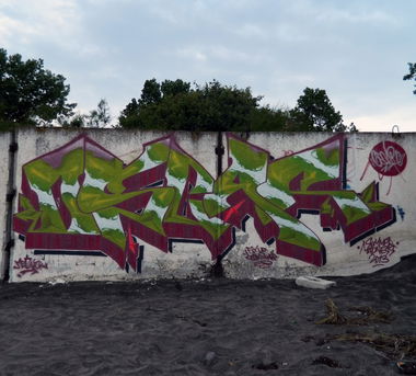 Graffiti Wall - Photo by oscar1 - oscar1, meclick, burgas (2013)