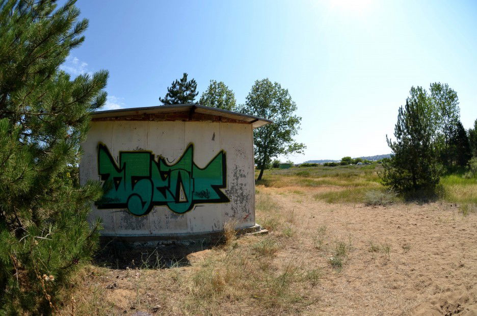 Graffiti Bombing - Photo by oscar1 - oscar1, meclick, bulgaria (2013)