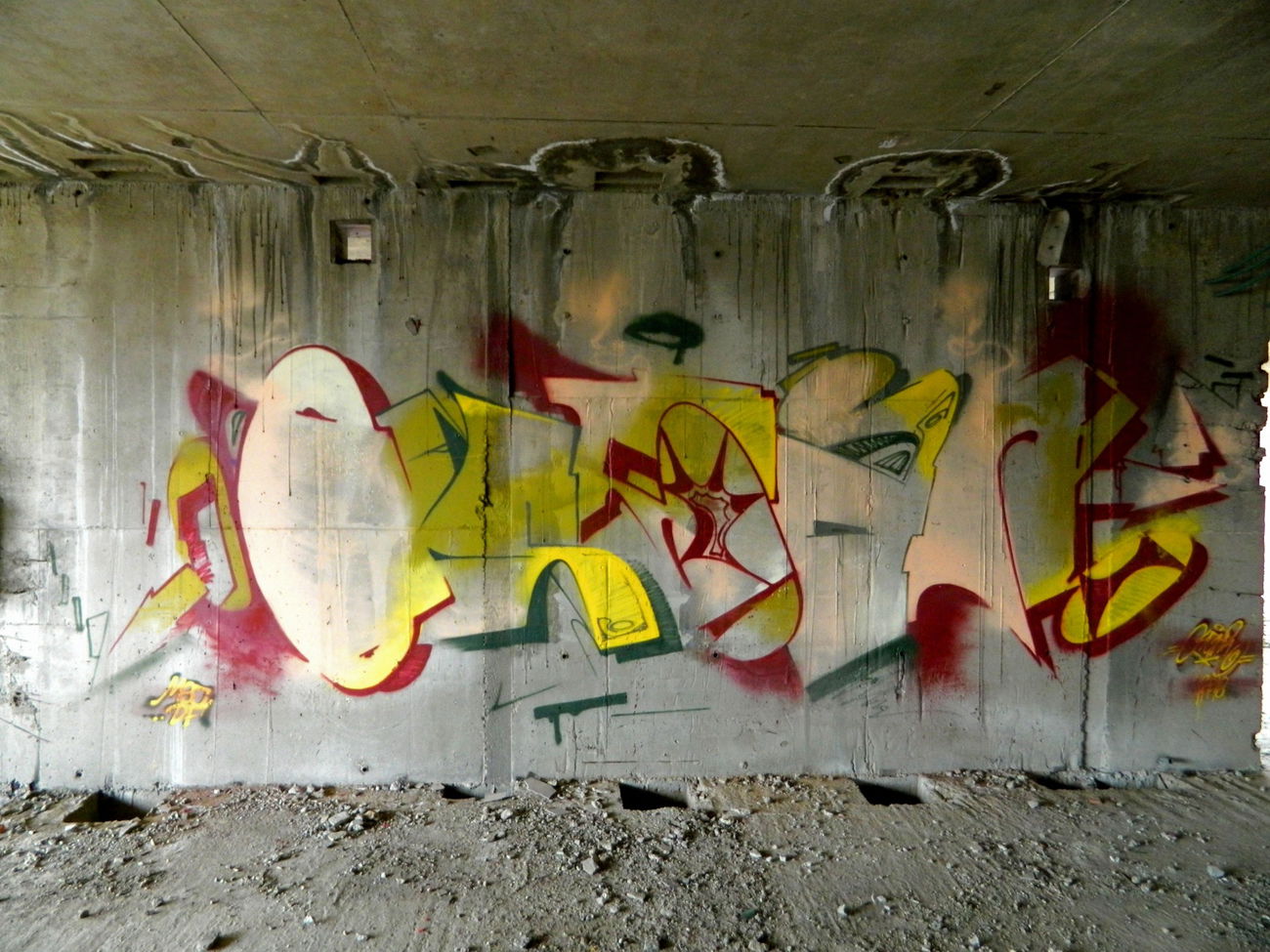 Graffiti Wall in Младост - Photo by oscar1 - sofia, bulgaria, oscar