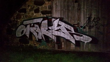 Graffiti Bombing - Photo by otime1 - Otimer (2014)