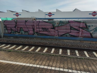 Graffiti Wall - Photo by ovakill - Rambos, Trainline, Mannheim