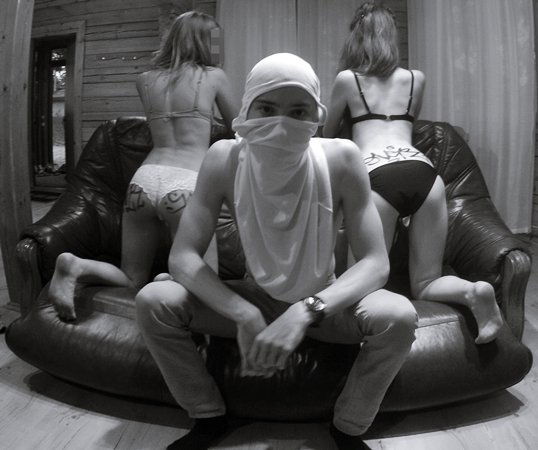 Graffiti Artwork - Photo by over_makarelas