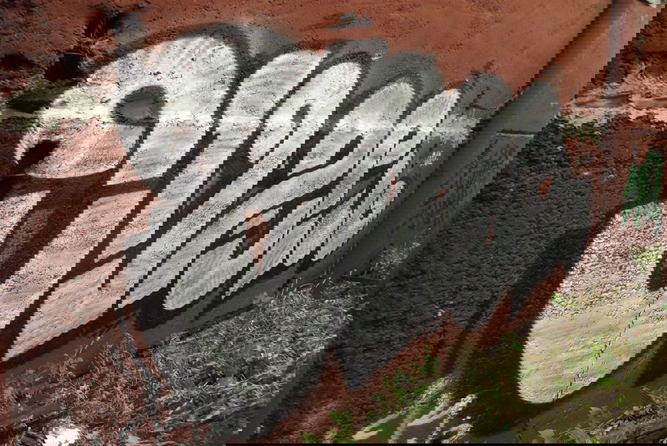 Graffiti Wall - Photo by over_makarelas