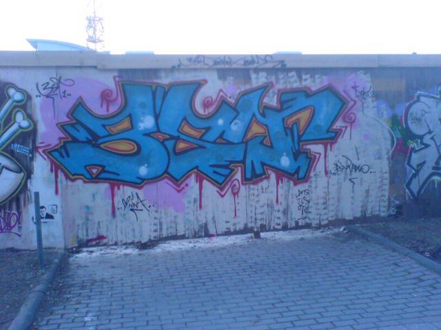 Graffiti Wall - Photo by oze