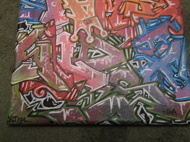 Graffiti Artwork - Photo by oze