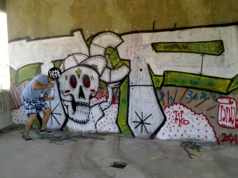 Graffiti Wall in Mostar - Photo by panda160