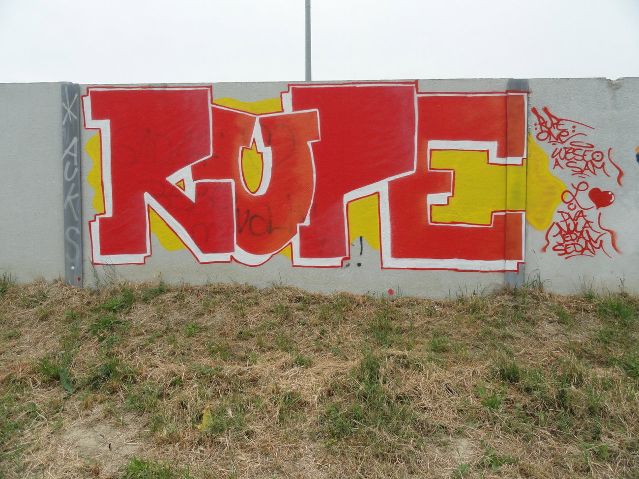 Graffiti Wall - Photo by pannonian - Rupe