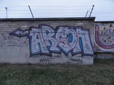 Graffiti Bombing - Photo by pannonian - Argon