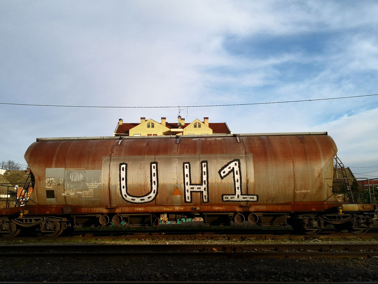 Graffiti Train - Photo by pannonian - uh