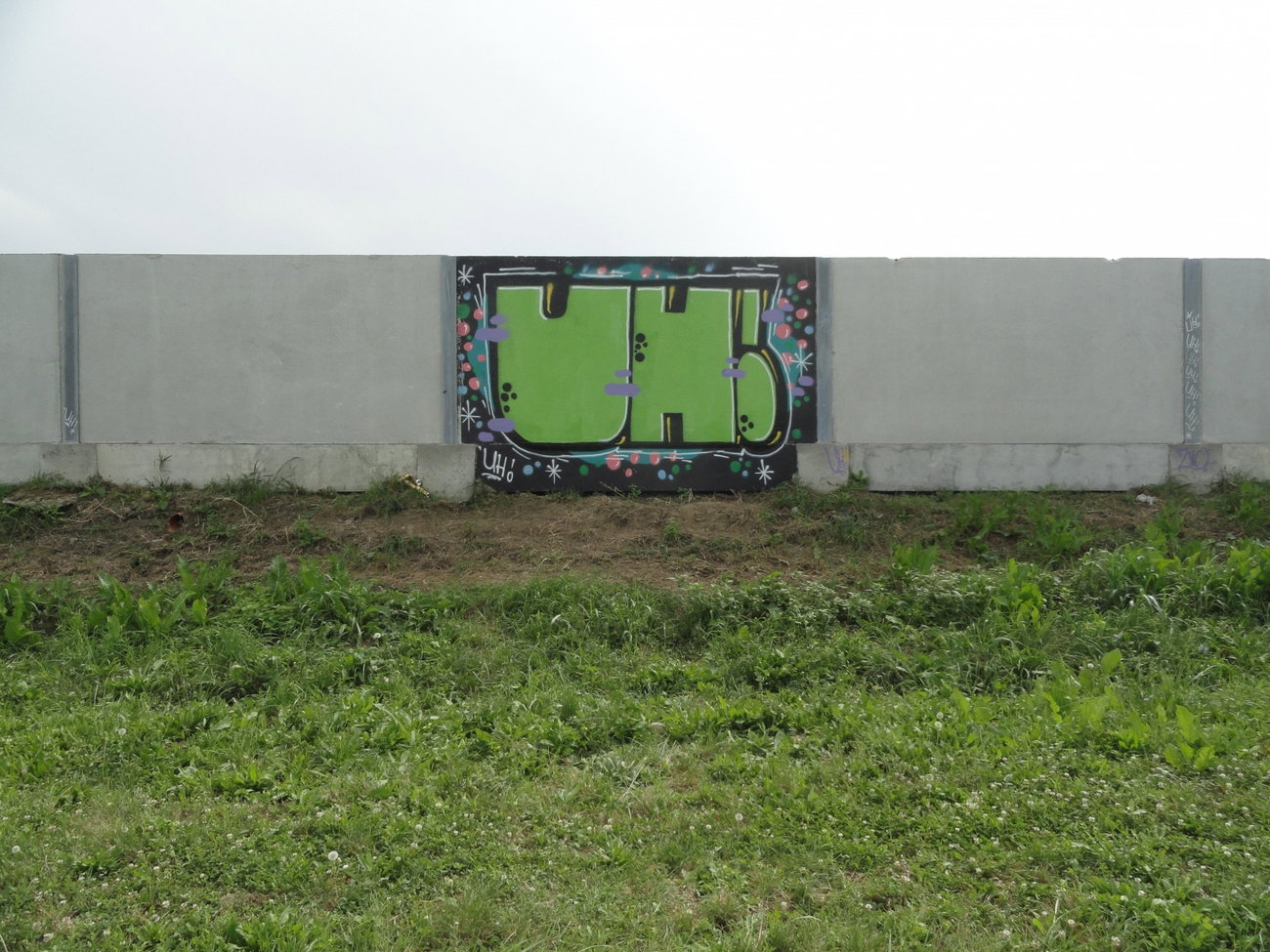 Graffiti Wall - Photo by pannonian - uh