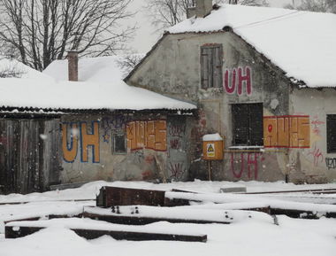 Graffiti Bombing - Photo by pannonian - auks, uh (2014)