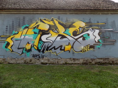 Graffiti Wall - Photo by pannonian - Niks