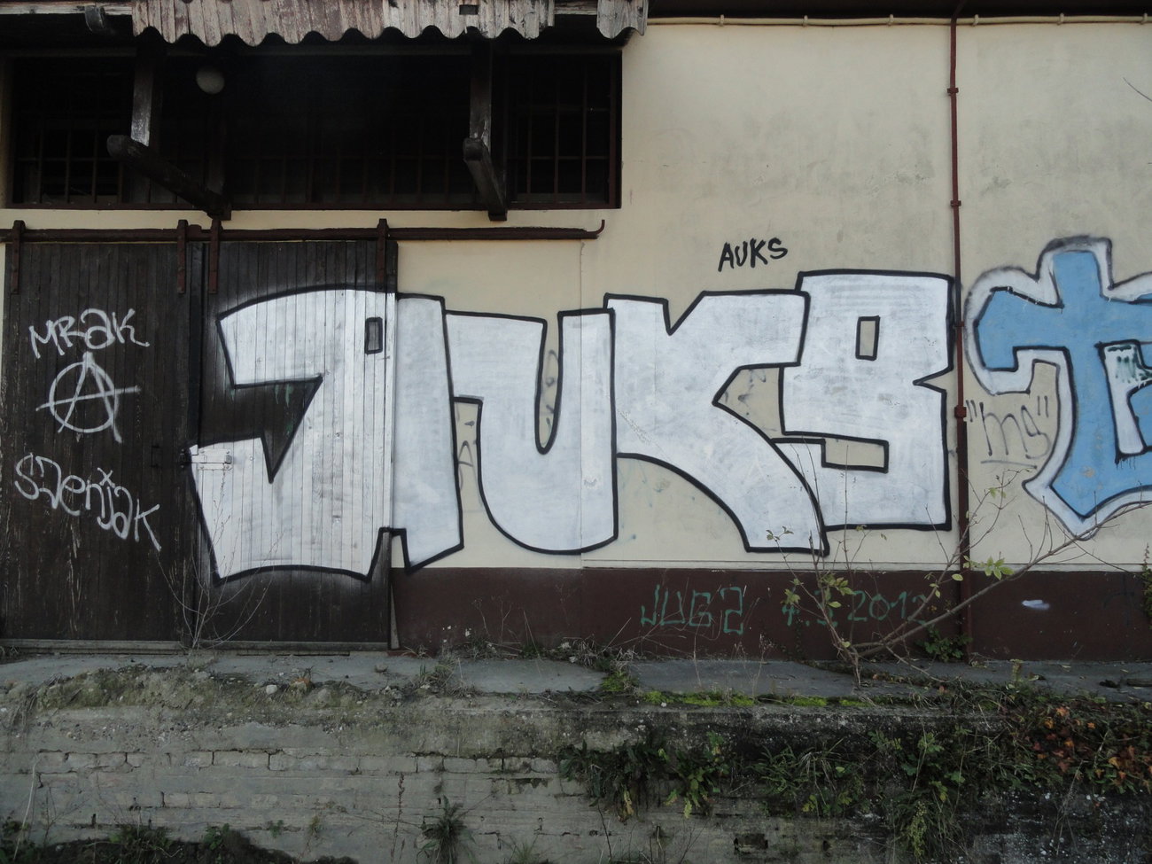 Graffiti Wall - Photo by pannonian