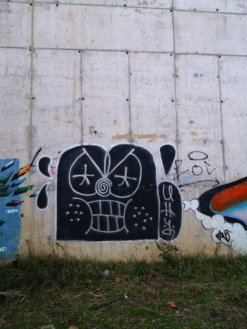 Graffiti Wall - Photo by pannonian - uh