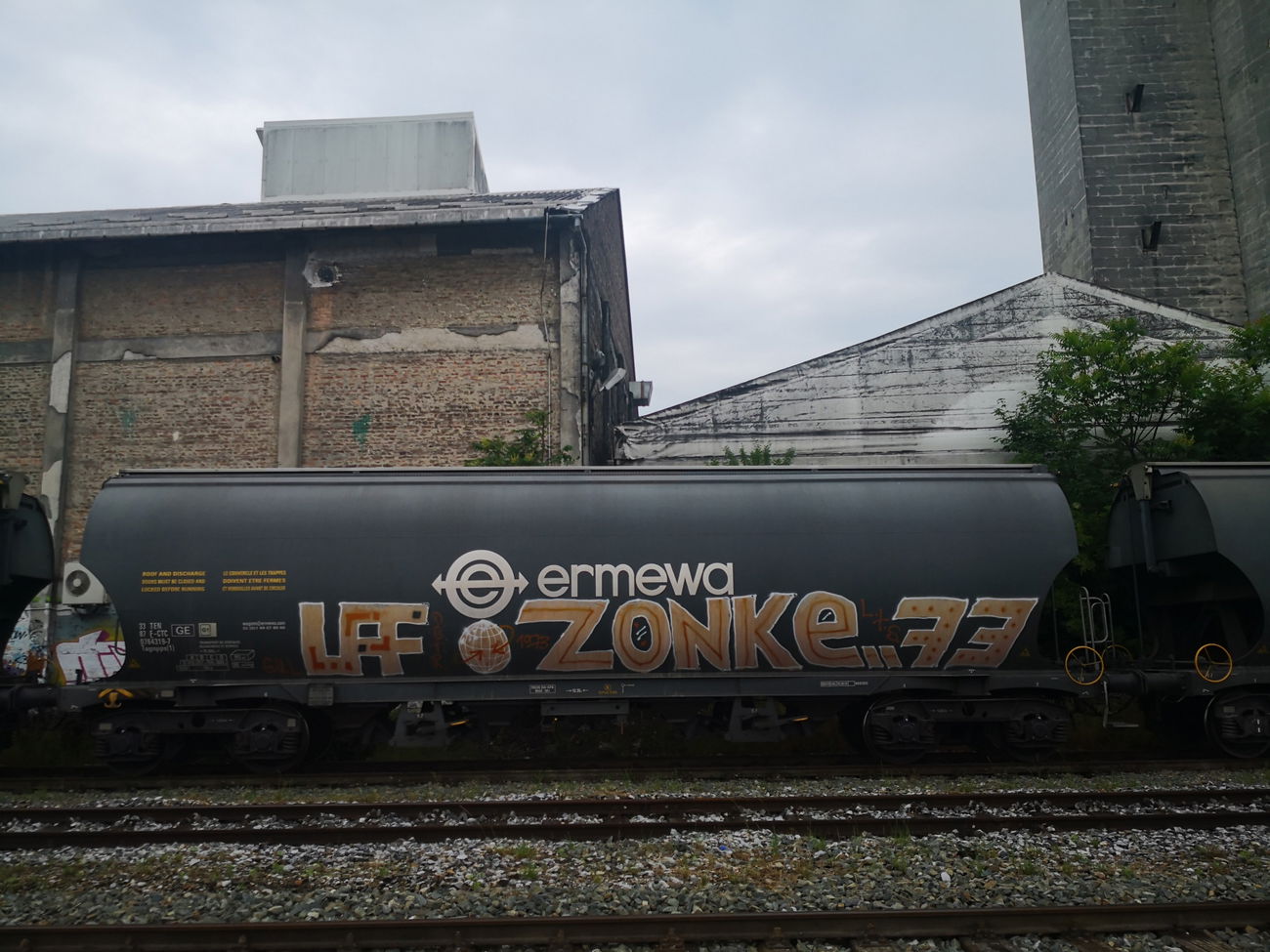 Graffiti Wall - Photo by pannonian - zonke, zonke73