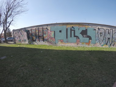 Graffiti Wall - Photo by pannonian - auks, uh