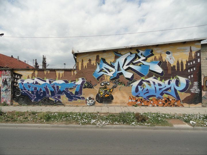 Graffiti Wall in Osijek - Photo by pannonian - Gone, Dale, Leski (2012)