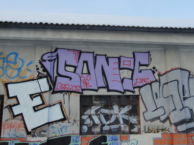 Graffiti Wall - Photo by pannonian - Sonic