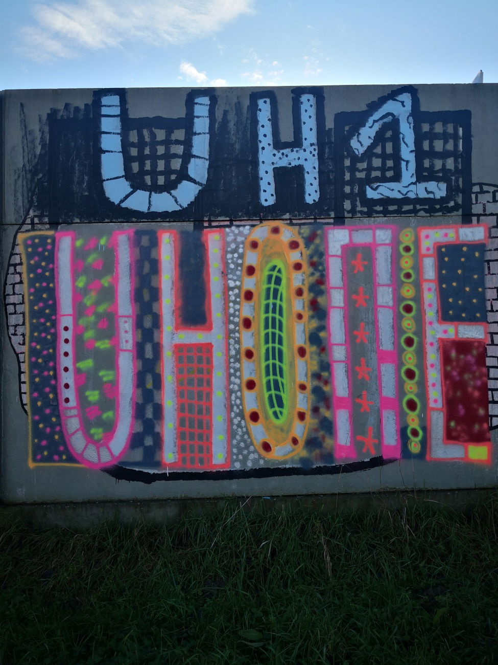 Graffiti Wall - Photo by pannonian - uh, uhone