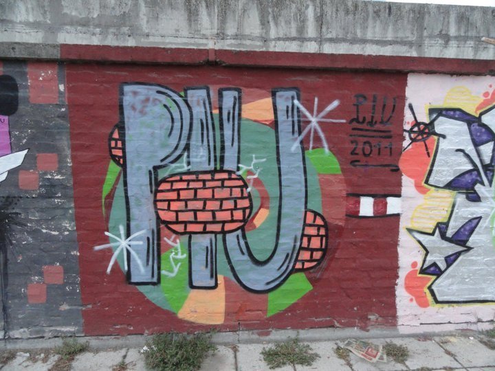 Graffiti Wall - Photo by pannonian - Piu (2011)