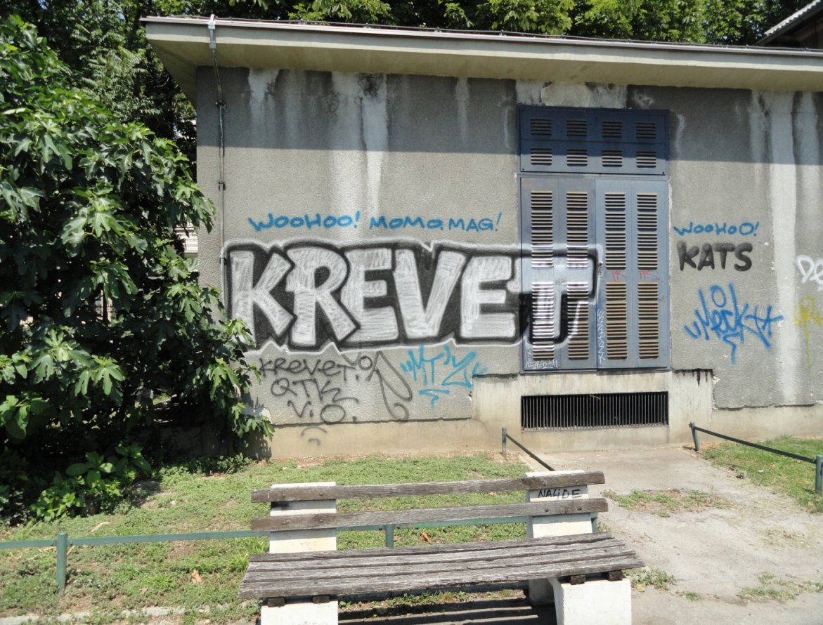 Graffiti Bombing in Zagreb - Photo by pannonian - Krevet (2011)