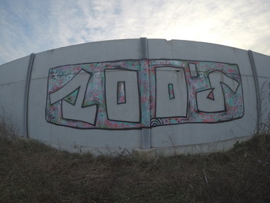 Graffiti Wall - Photo by pannonian - 100¨S