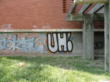 Graffiti Wall - Photo by pannonian - Uh