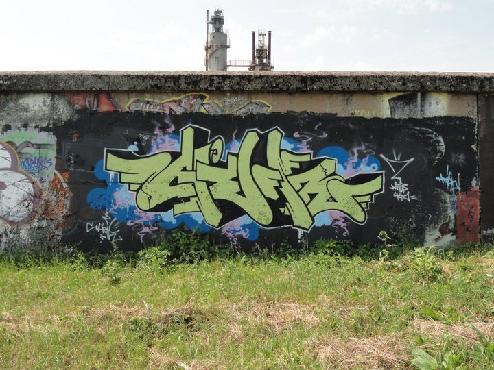 Graffiti Wall - Photo by pannonian - Heir, Nws, Ycp (2011)