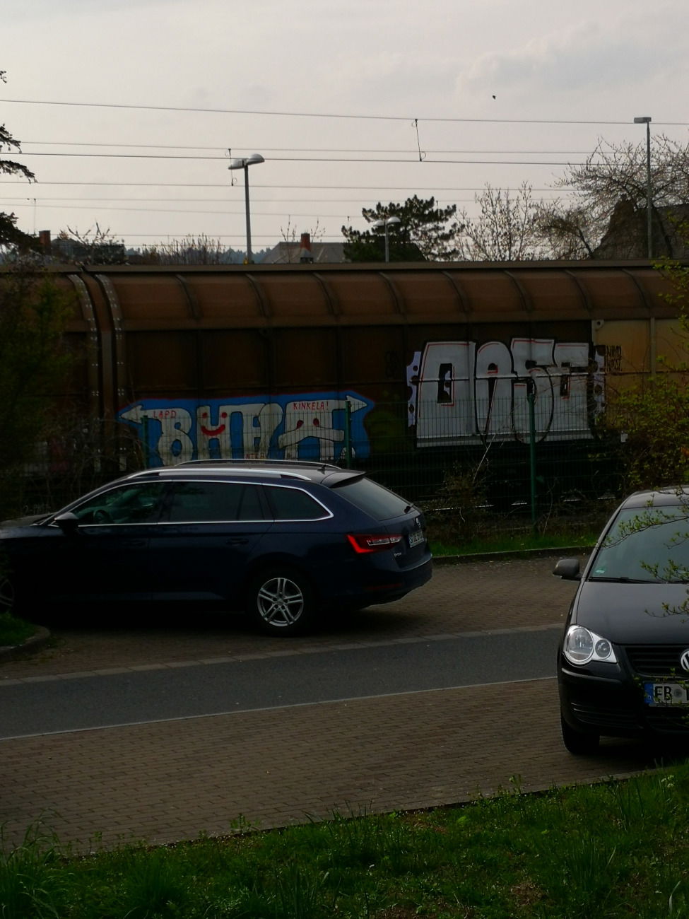 Graffiti Train - Photo by pannonian - shem, oase