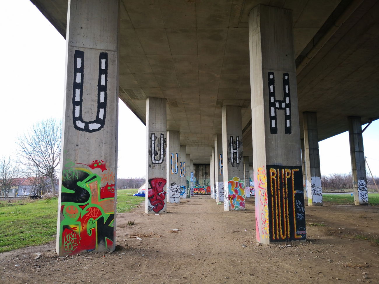 Graffiti Wall - Photo by pannonian - uh