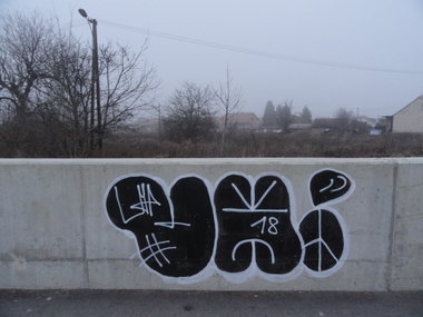 Graffiti Wall - Photo by pannonian - uh