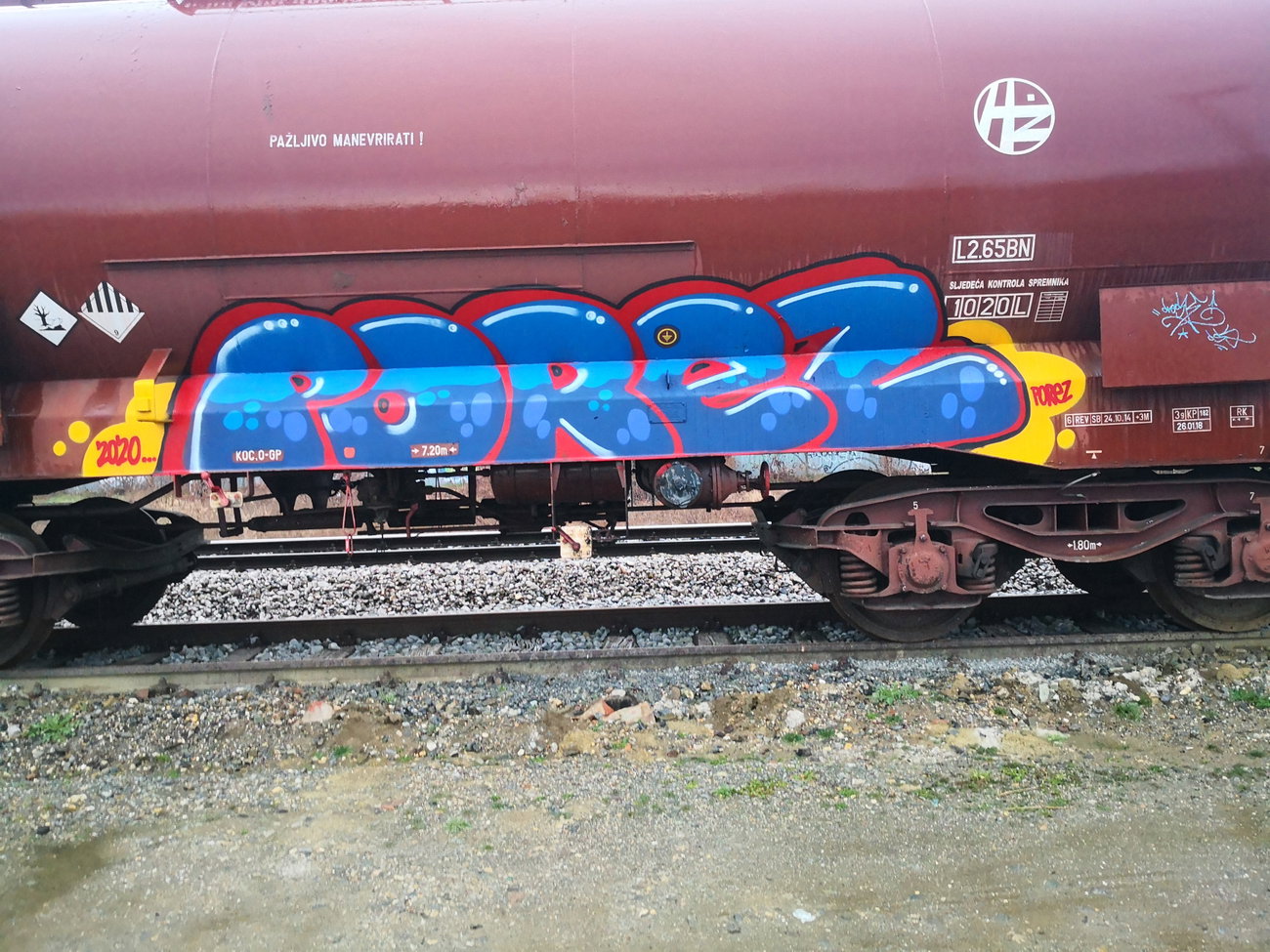 Graffiti Train - Photo by pannonian - porez