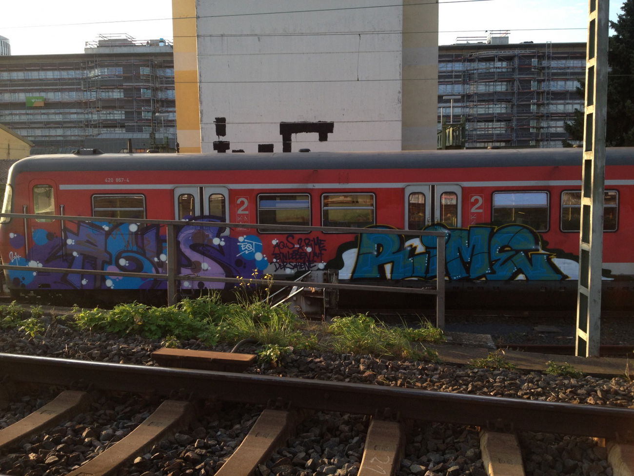 Graffiti Train - Photo by panzerknacker - Agus, rime