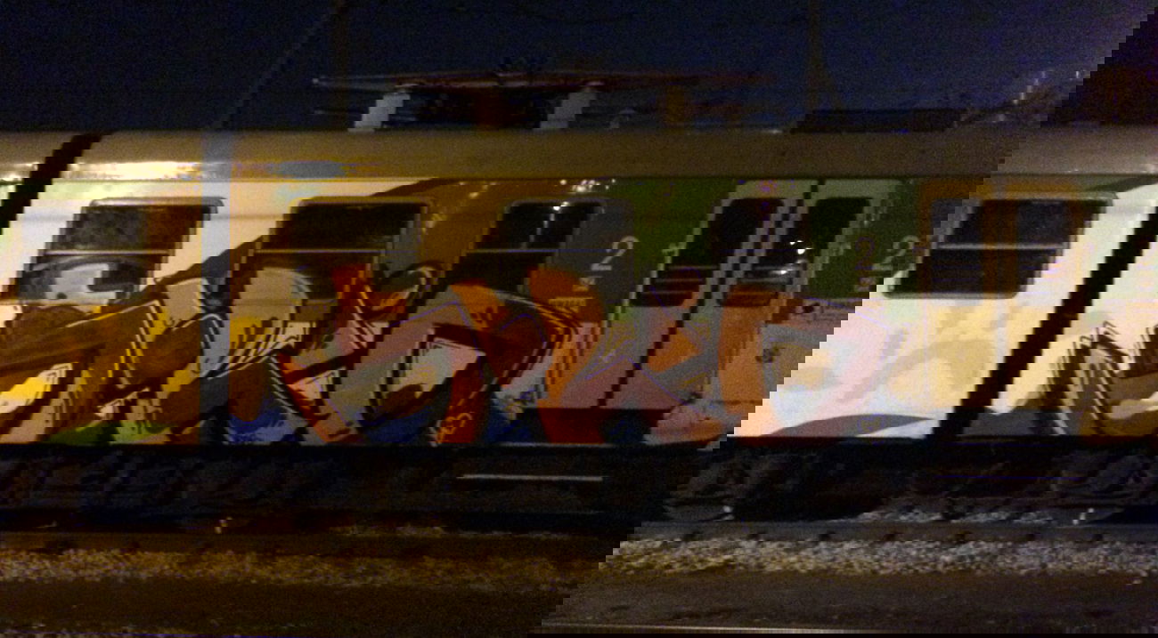 Graffiti Train in Warsaw - Photo by pardonmefrench - KM (2014)