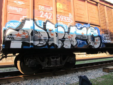 Graffiti Train - Photo by paren - Dpfc