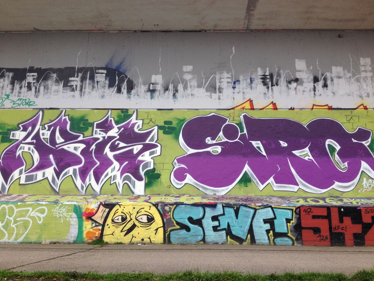 Graffiti Wall in Saarbrücken - Photo by pariser01 - saarbrücken, hall