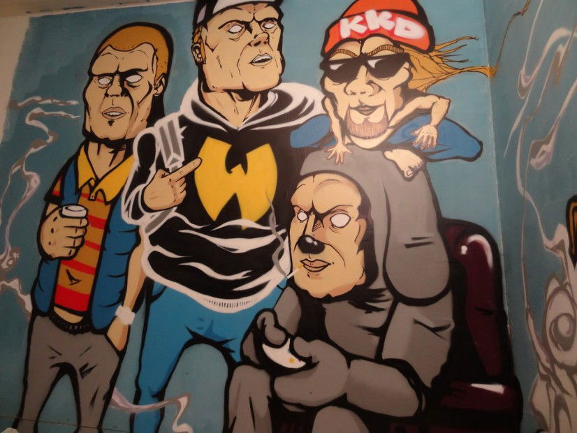 Graffiti Artwork in Surgut - Photo by paseka - duntqe (2013)