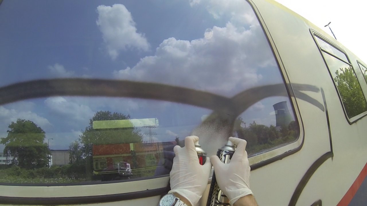 Graffiti Artwork - Photo by paulundfritz